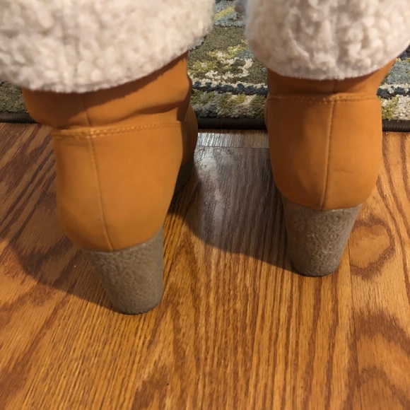 Booties - Picture 3 of 3